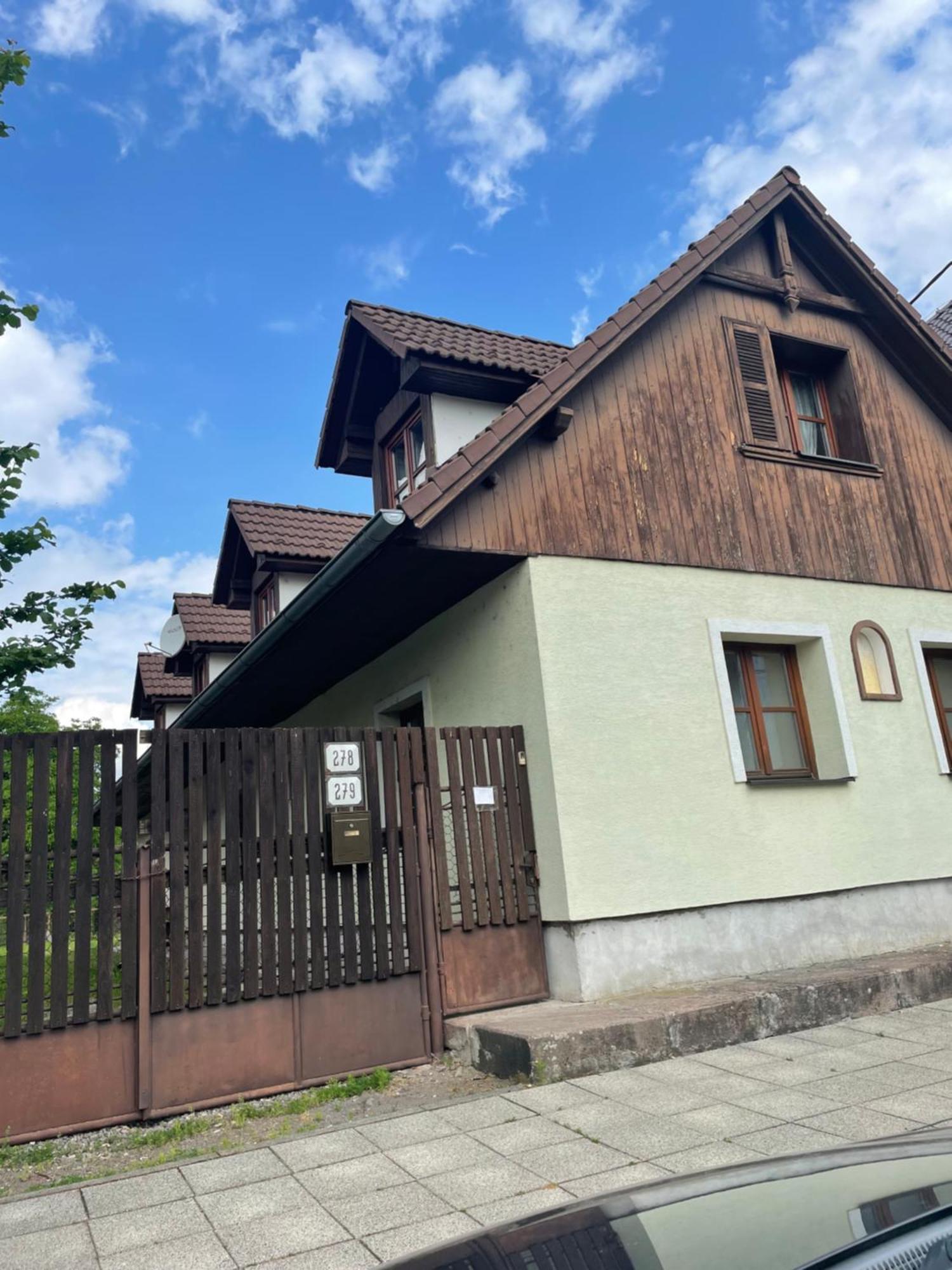 Chalupa V Hliniku Hlinik nad Hronom Exterior foto